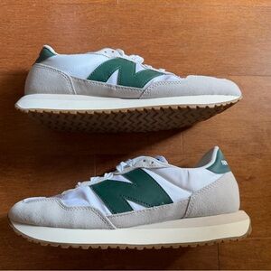 New Balance 237 'Cloud Grey Night Green' never worn new in box!